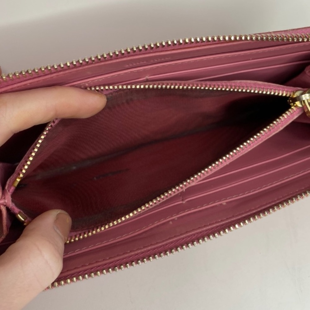 miu miu wallet ❤️ - Picture 8 of 9